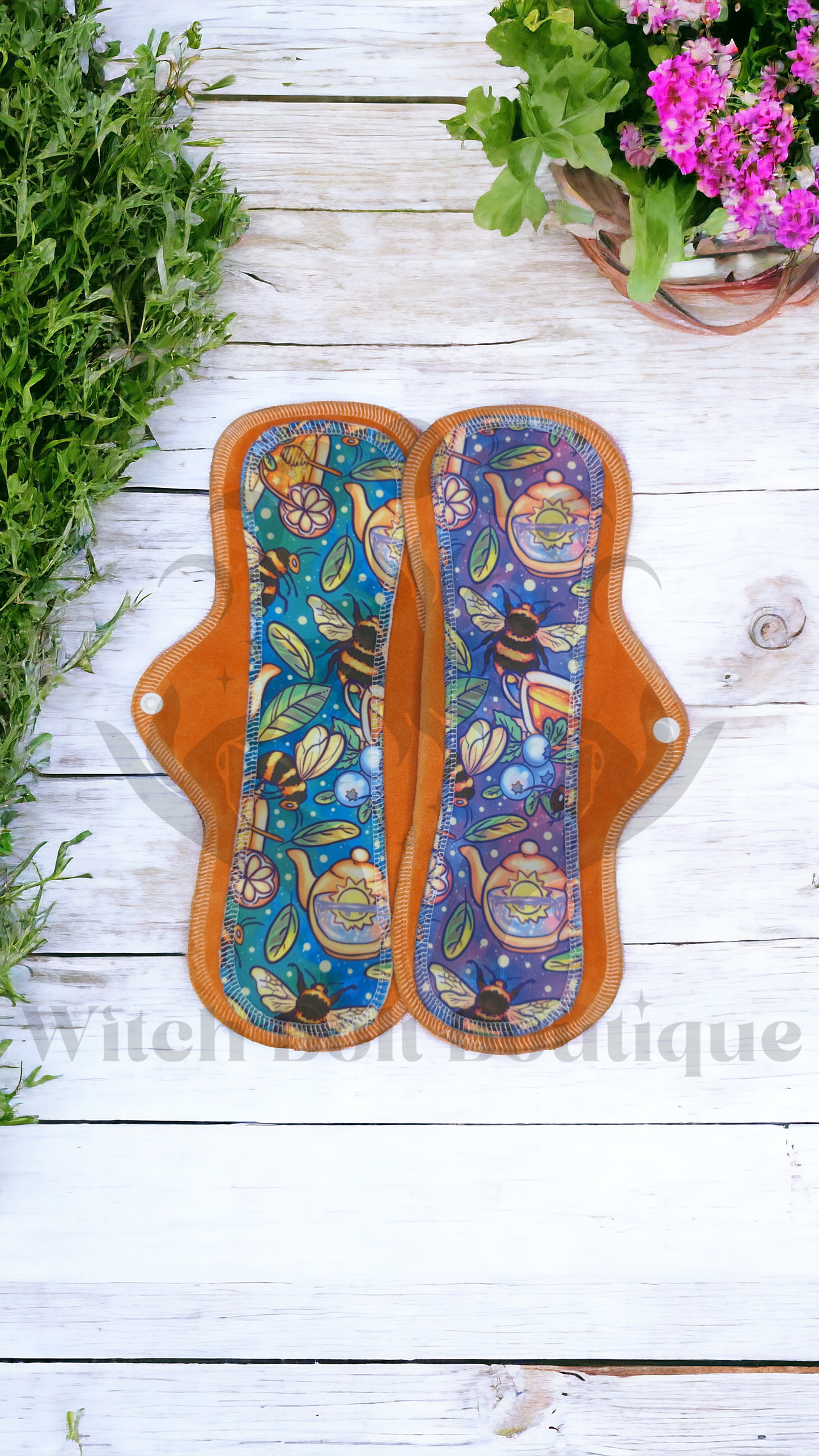 Bees & Teas (exposed core) Cloth Pad