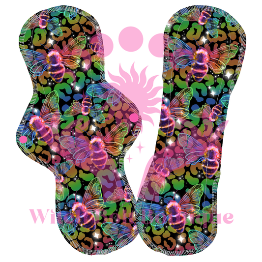 Jazzy Bees Cloth Pad